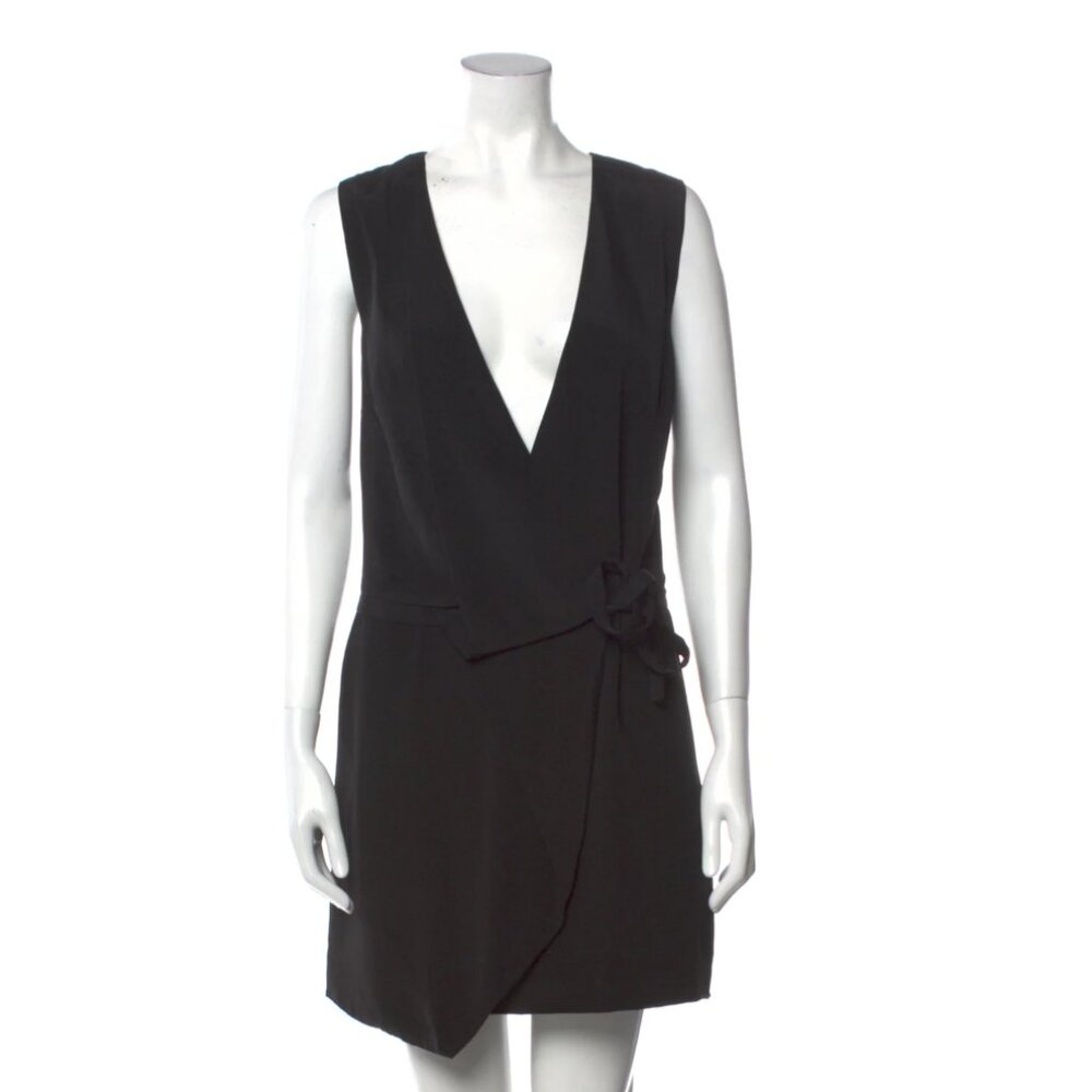 Halston Heritage LBD sleeveless wrap dress VGUC classic goth deep V